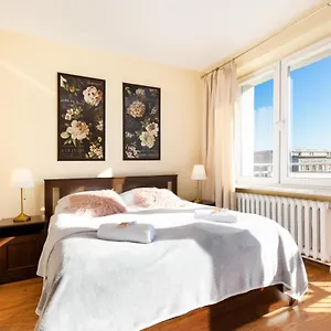  Apartament Center Krucza By Renters